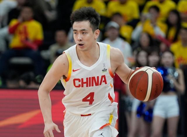 开云-男篮关键战!赵睿赵继伟挑大梁,日本队弃用霍金森